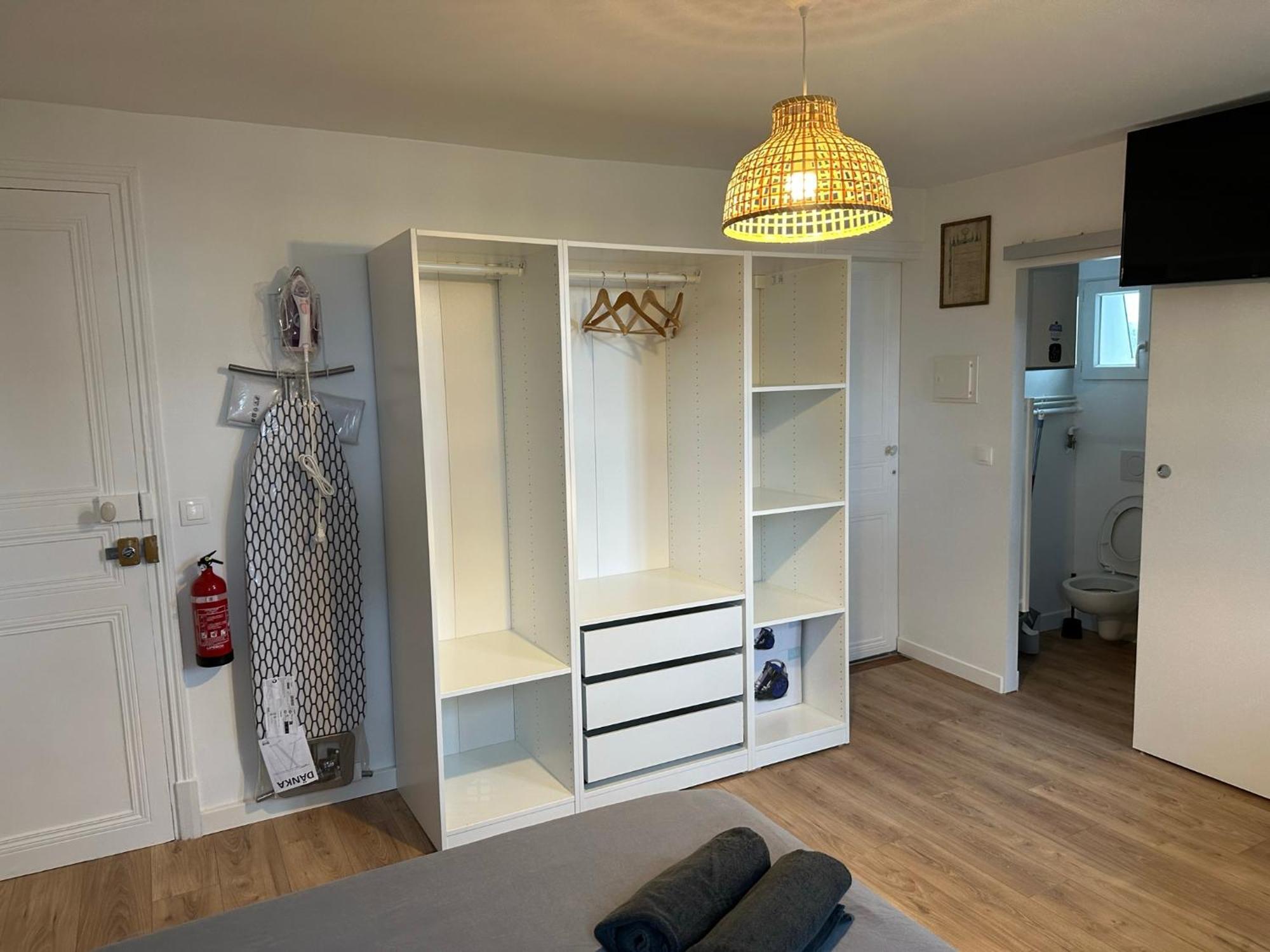 Sceaux - De Charme Dans Maison Apartment *