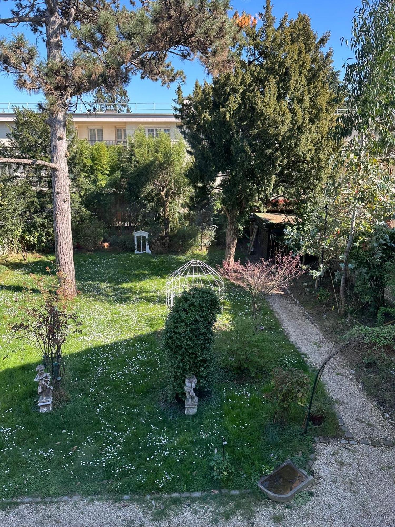 Sceaux - De Charme Dans Maison * Sceaux (Hauts-de-Seine)